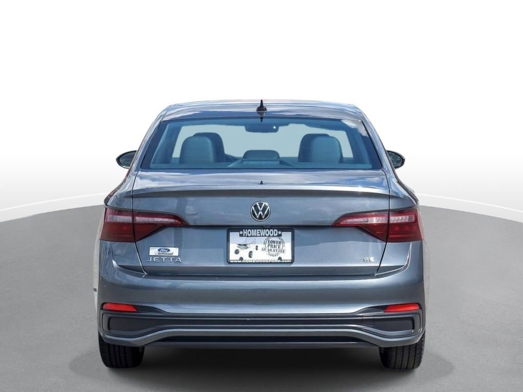 Used 2024 Volkswagen Jetta SE FWD image 7