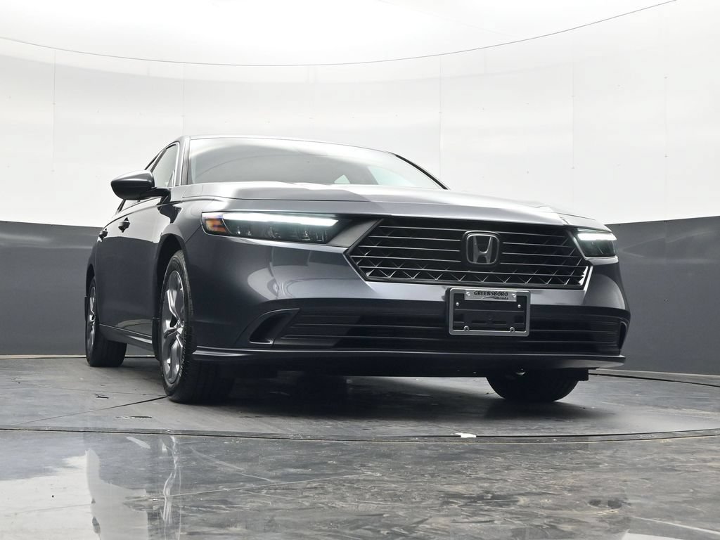 Used 2023 Honda Accord EX image 30