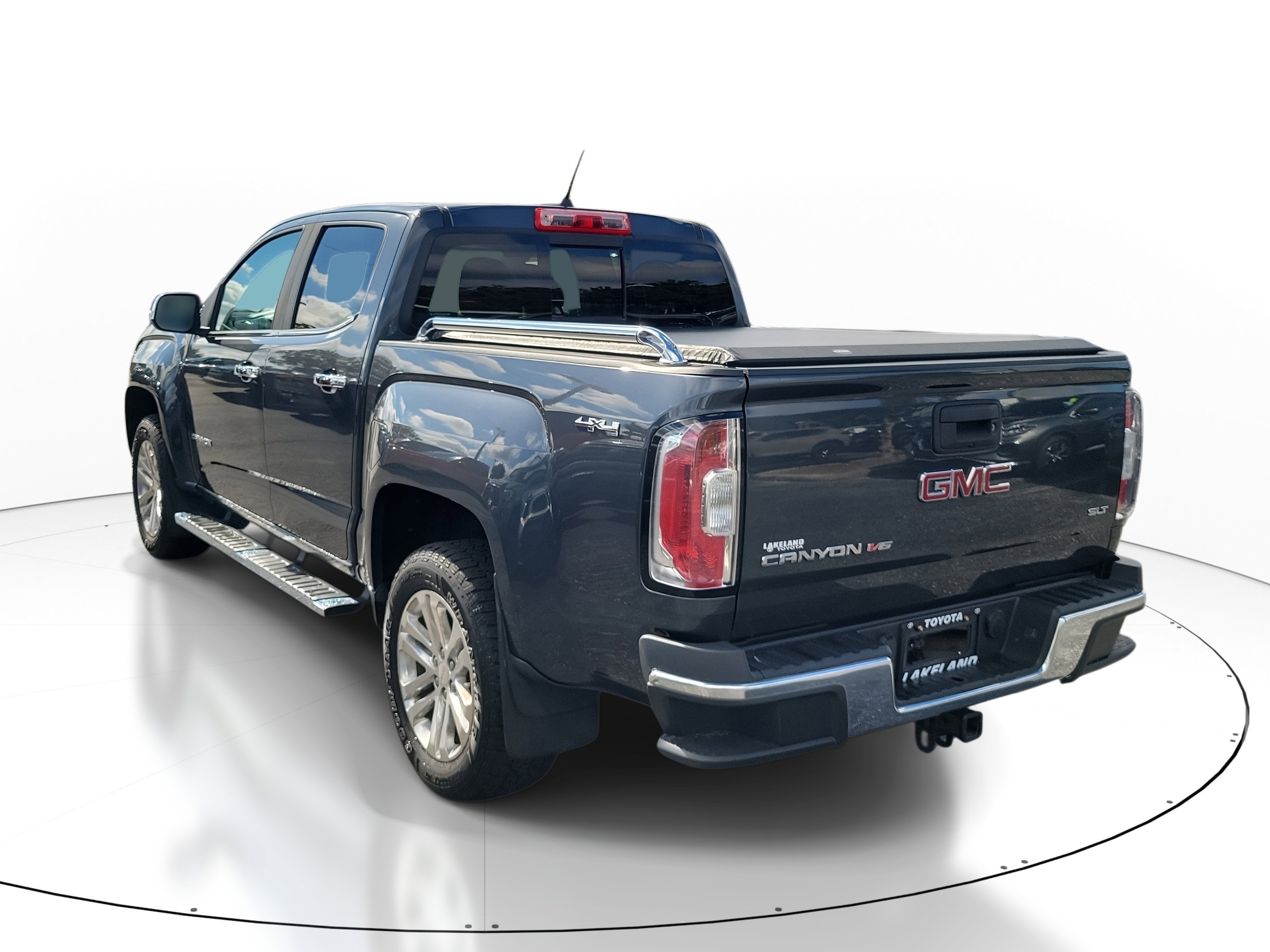 Used 2017 GMC Canyon SLT w/ Driver Alert Package image 5