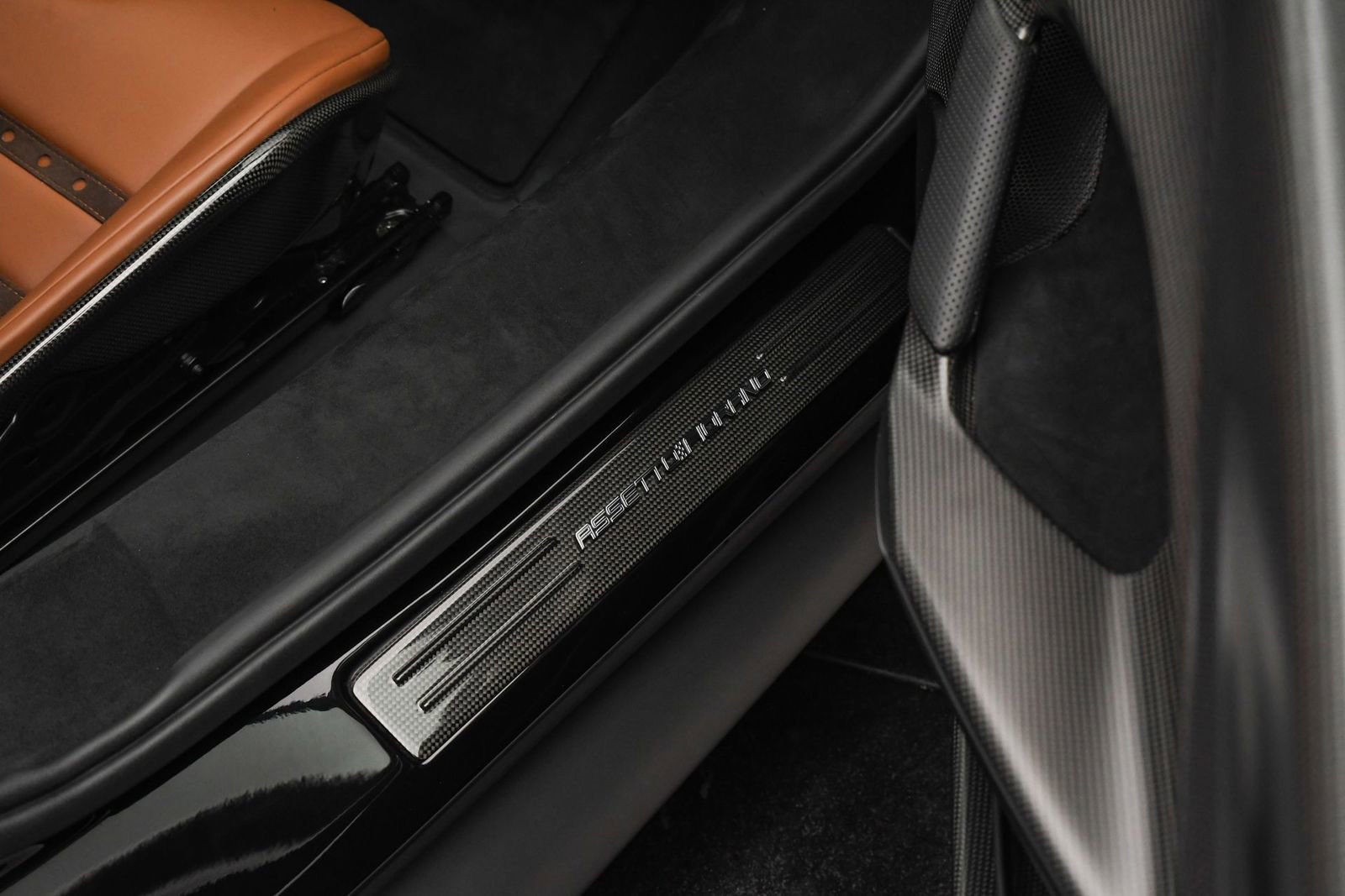 Used 2022 Ferrari 296 GTB image 52