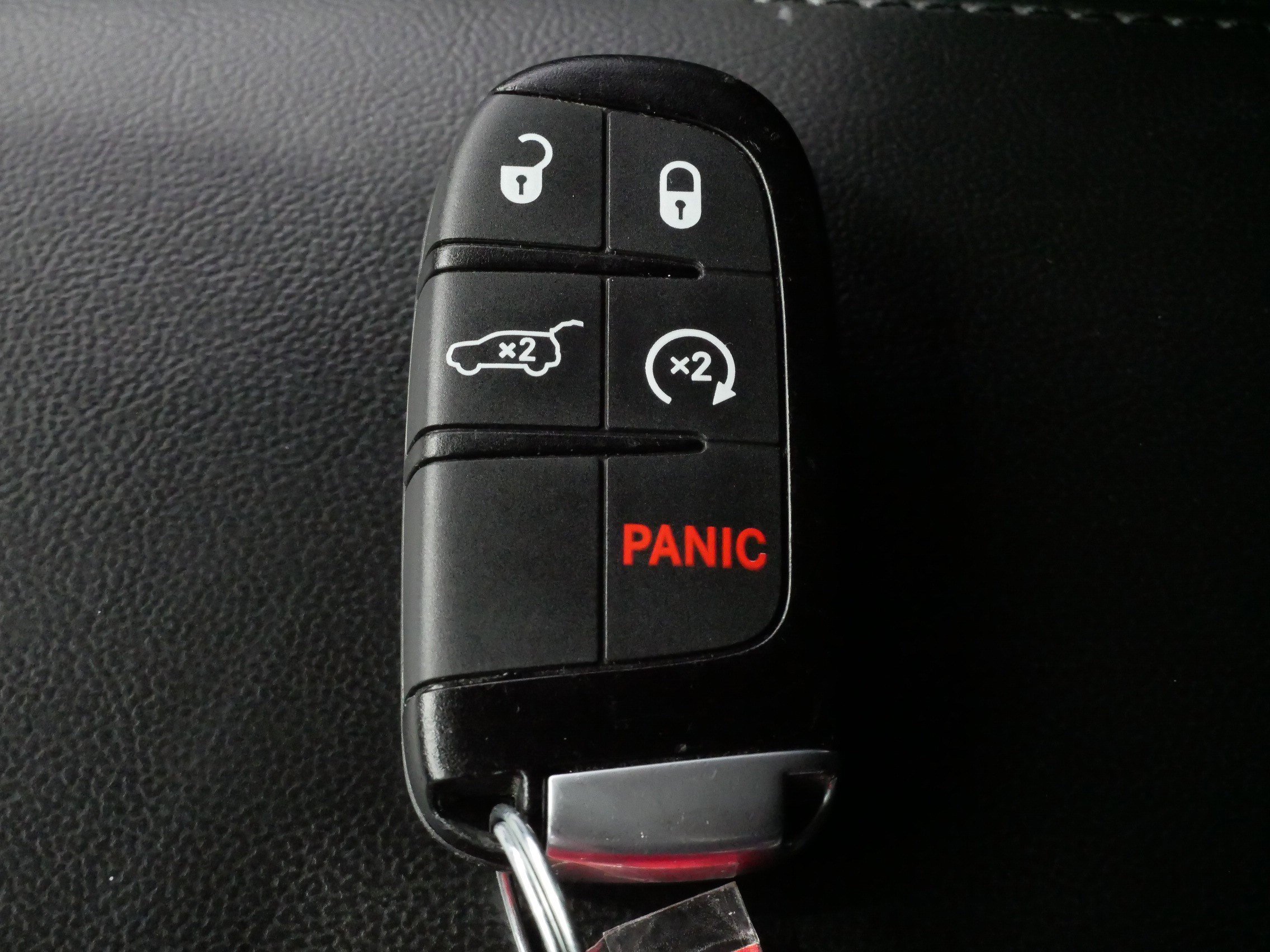 Used 2020 Dodge Durango GT image 30