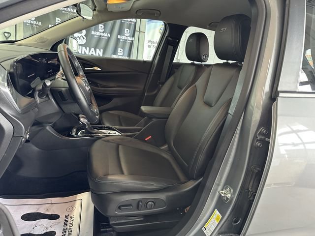 Used 2024 Buick Encore GX Sport Touring w/ Comfort Package image 18