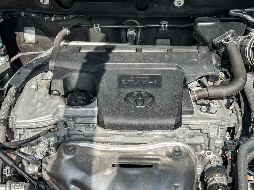 Used 2016 Toyota RAV4 SE FWD image 28