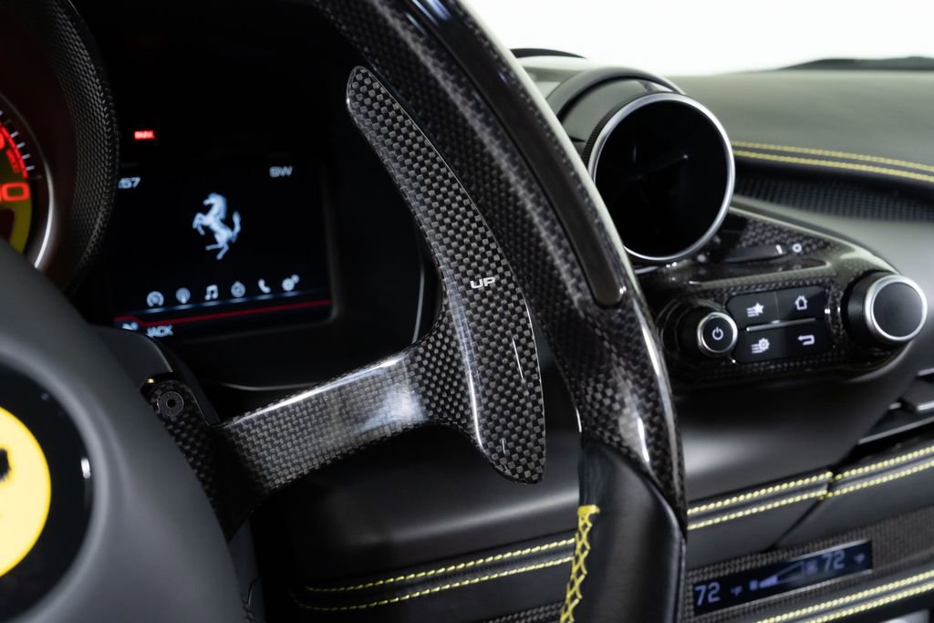Used 2021 Ferrari F8 Tributo image 28
