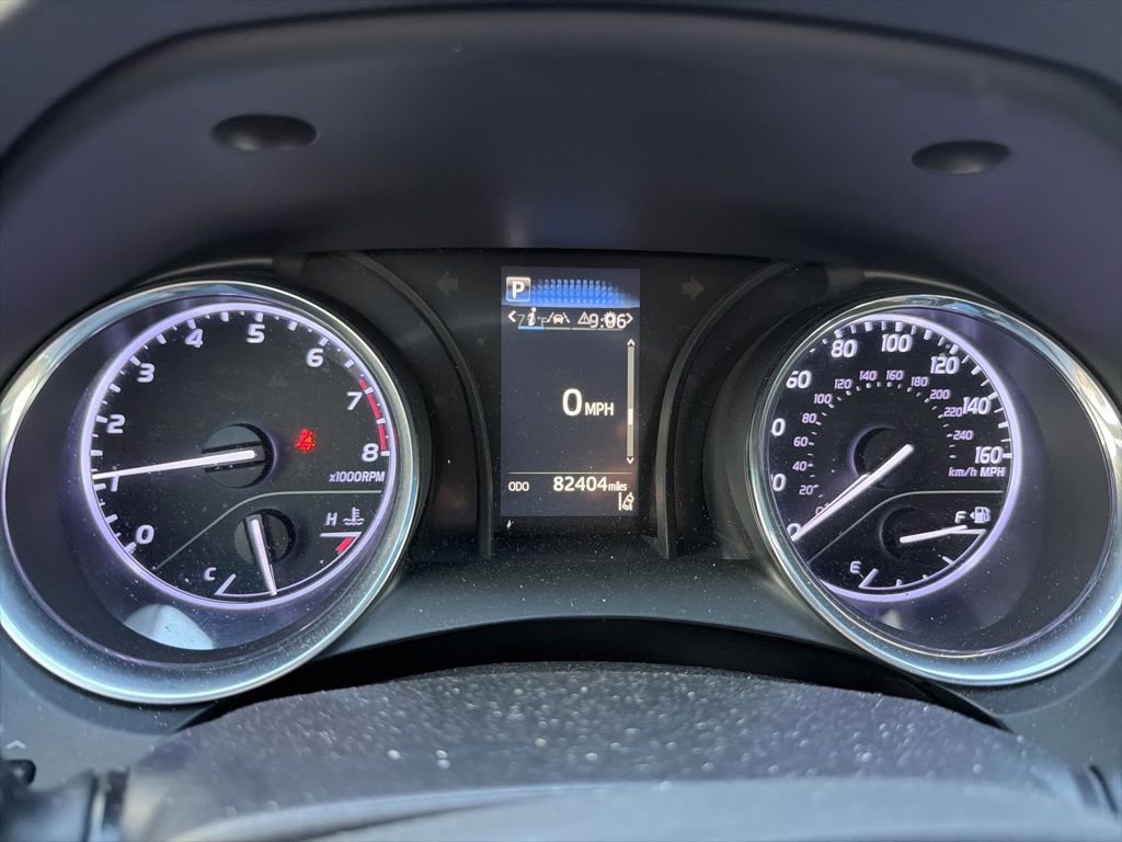 Used 2019 Toyota Camry SE image 3