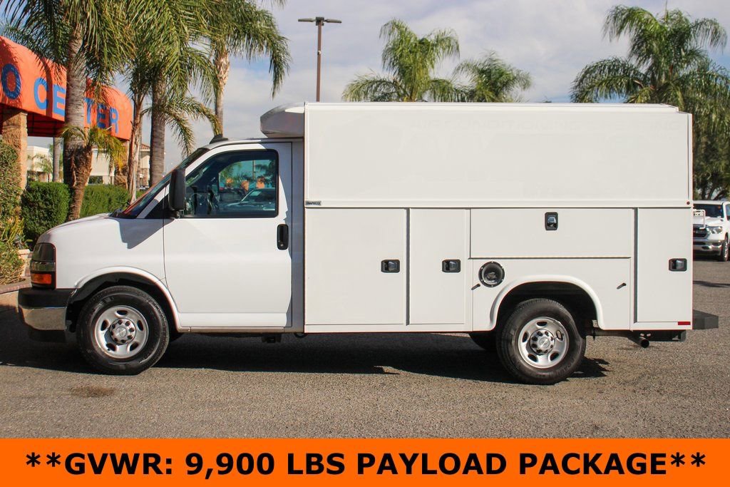 Used 2019 Chevrolet Express 3500 w/ Power Convenience Package image 5
