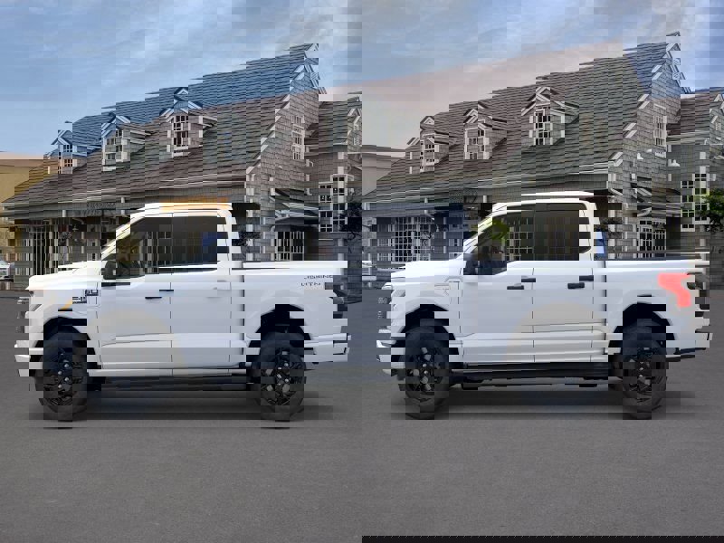 New 2025 Ford F150 Lightning XLT image 3