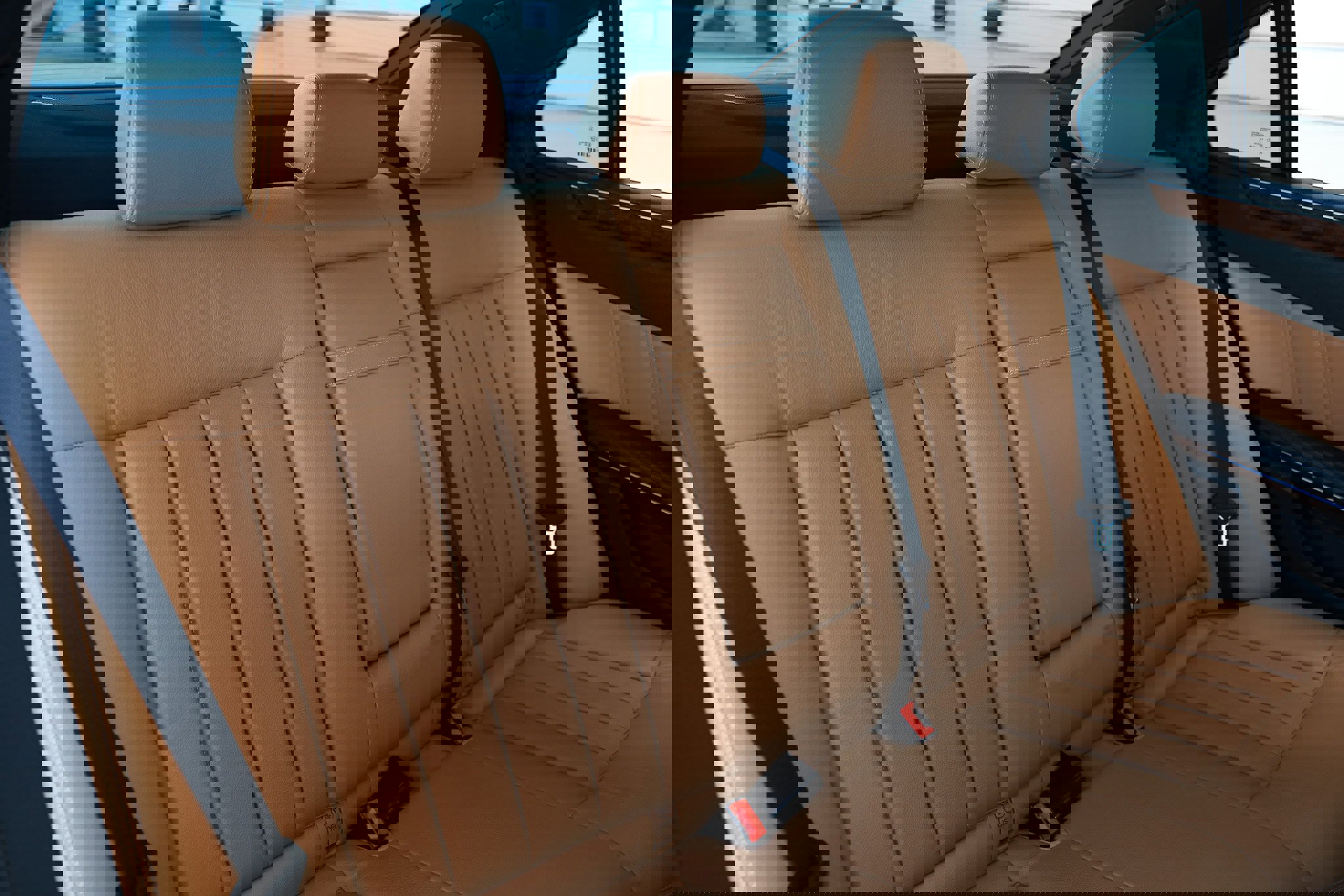 Used 2011 Mercedes-Benz E 350 Sedan image 17