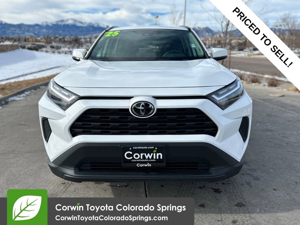 Used 2025 Toyota RAV4 XLE image 2