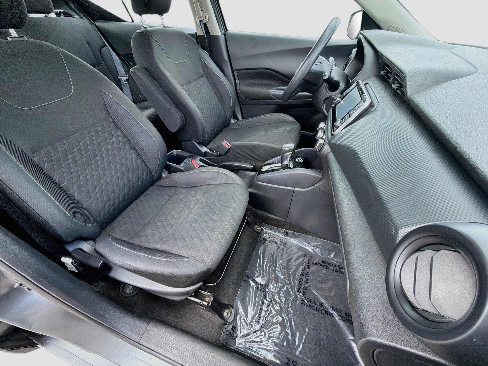 Used 2021 Nissan Kicks S FWD image 13