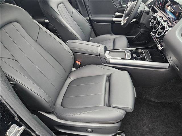 Used 2025 Mercedes-Benz GLA 250 image 19