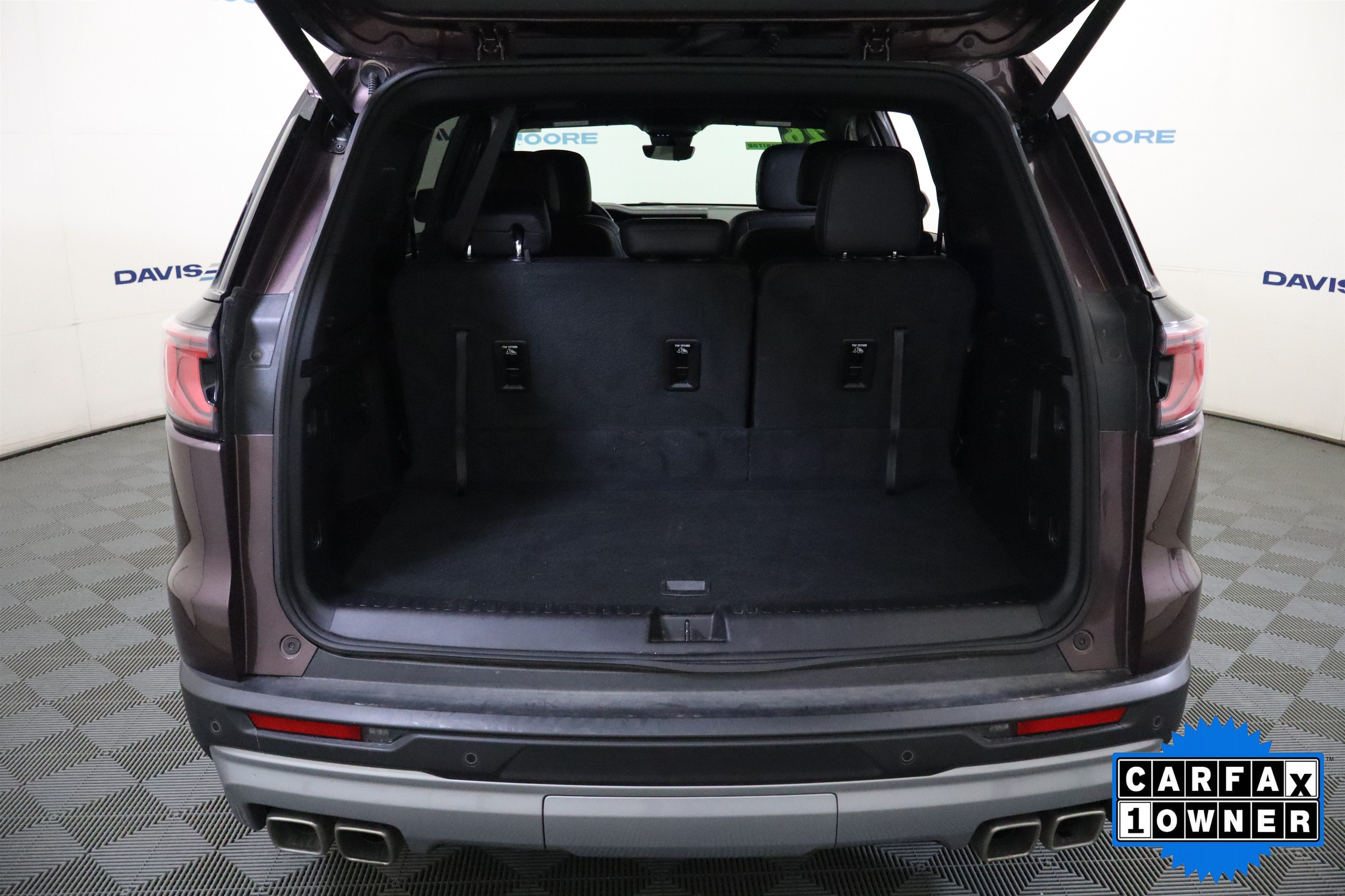Used 2026 GMC Acadia Elevation w/ Elevation Premium Package AWD/4WD image 9