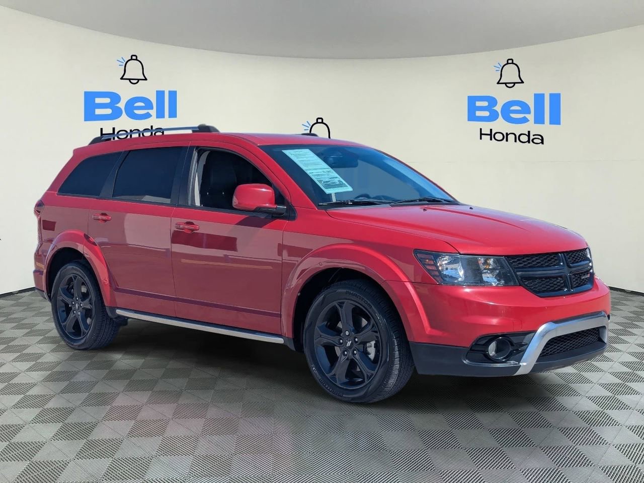 Used 2019 Dodge Journey Crossroad w/ Driver Convenience Group FWD image 6