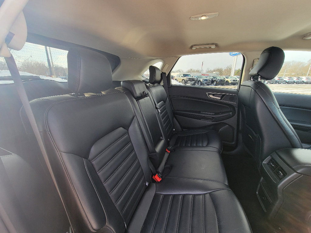 Used 2024 Ford Edge SEL image 29