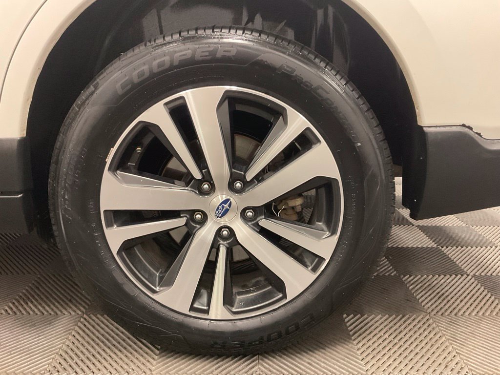 Used 2019 Subaru Outback 2.5i Limited AWD/4WD image 9