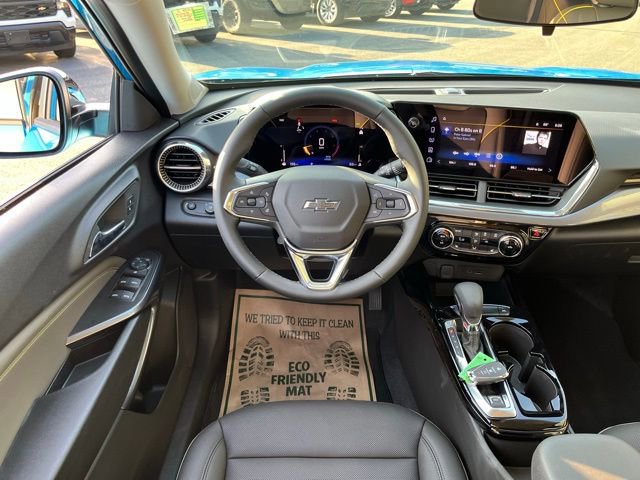 Used 2025 Chevrolet Trax ACTIV w/ Driver Confidence Package FWD image 23