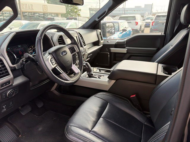 Used 2018 Ford F150 Lariat w/ Equipment Group 502A Luxury AWD/4WD image 15