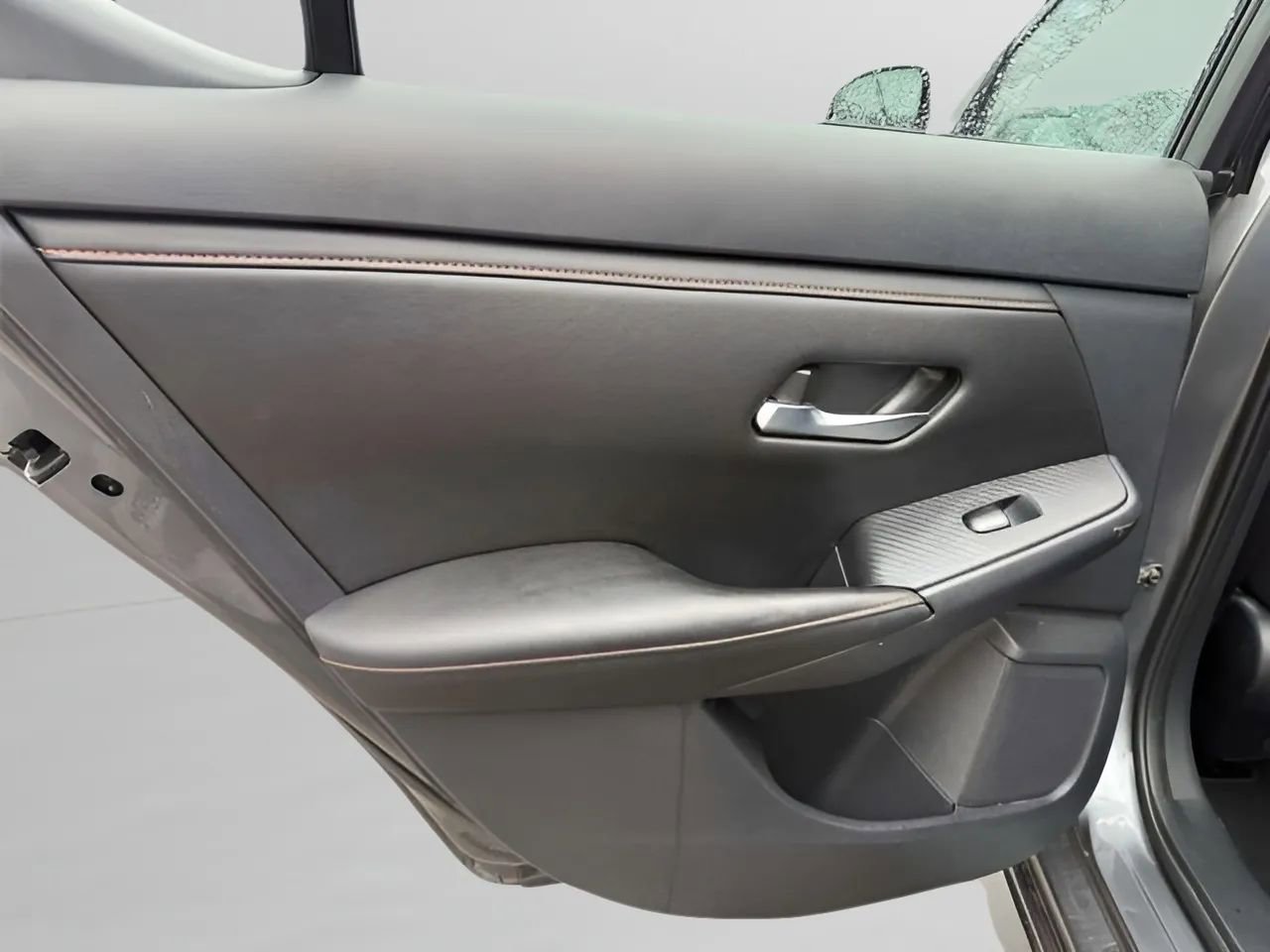 Used 2023 Nissan Sentra SR w/ Electronics Package image 30