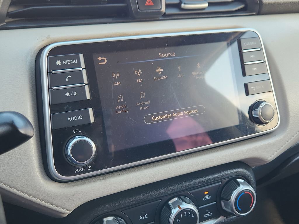 Used 2021 Nissan Versa SV image 15