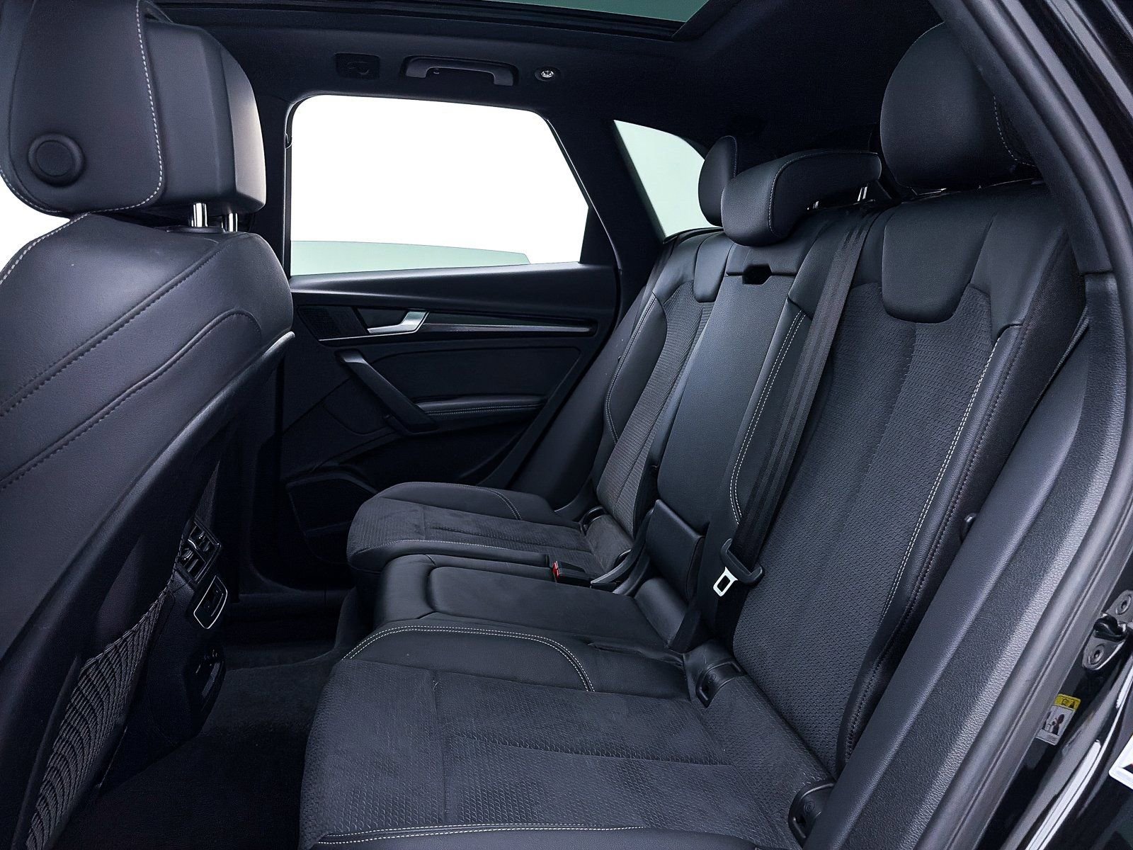 Used 2025 Audi SQ5 Premium Plus AWD/4WD image 37