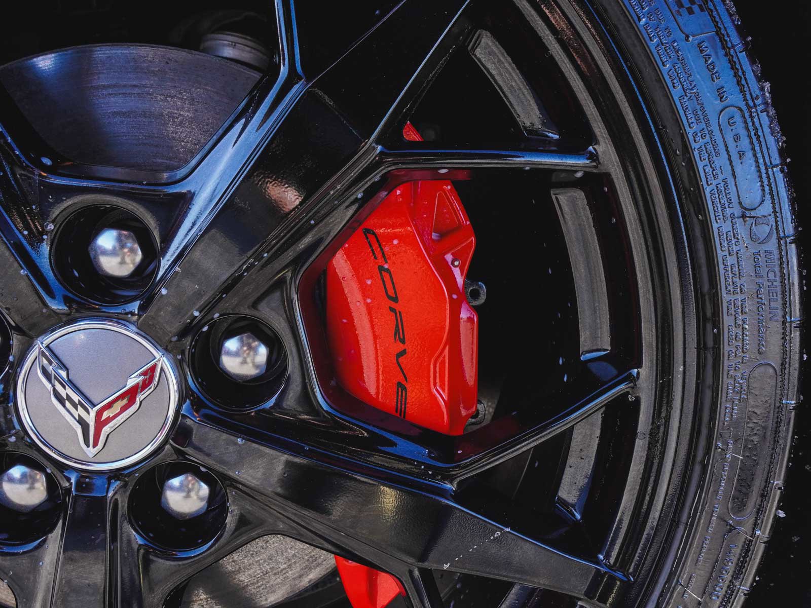 Used 2021 Chevrolet Corvette Stingray Coupe w/ Engine Appearance Package image 5