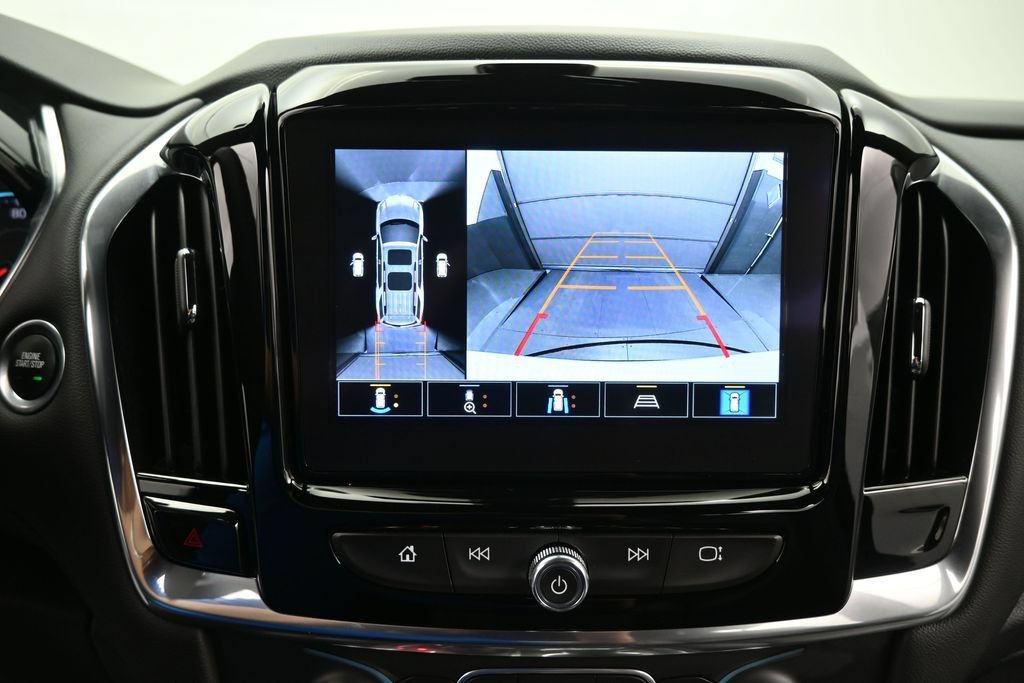Used 2022 Chevrolet Traverse RS FWD image 23