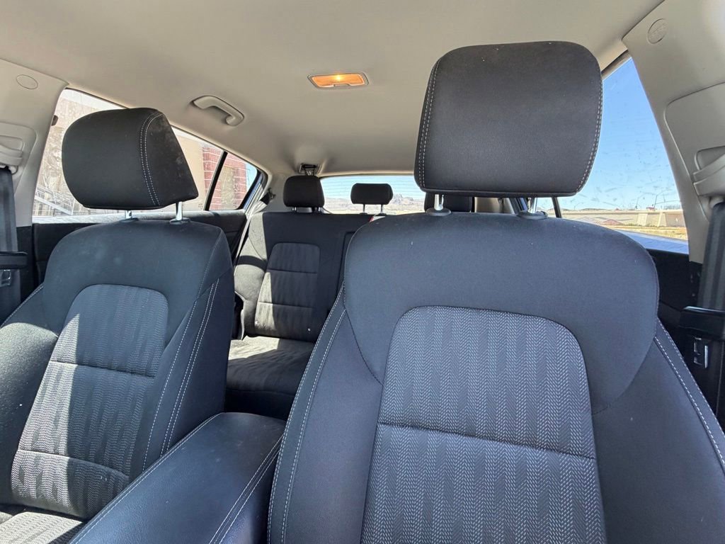 Used 2019 Kia Sportage LX FWD image 11