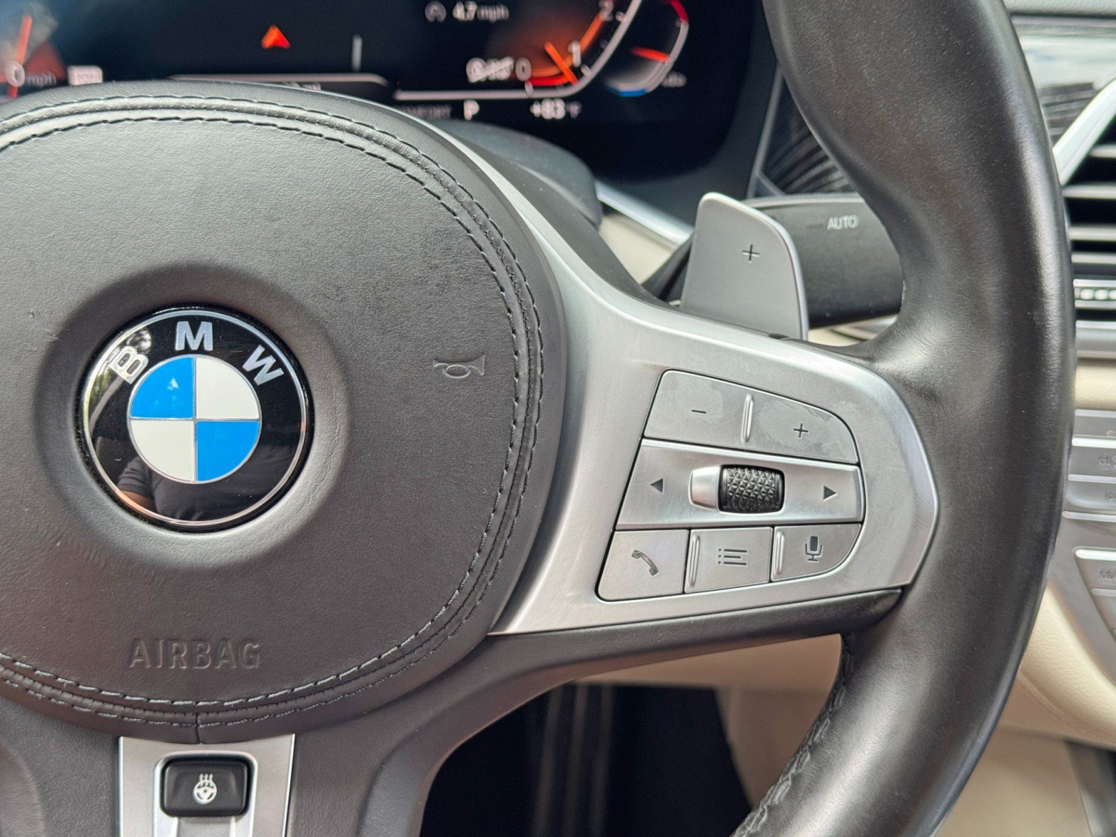 Used 2021 BMW 740i w/ M Sport Package RWD image 24