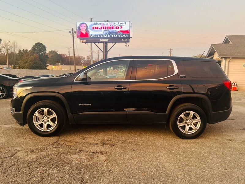 Used 2017 GMC Acadia SLE image 3