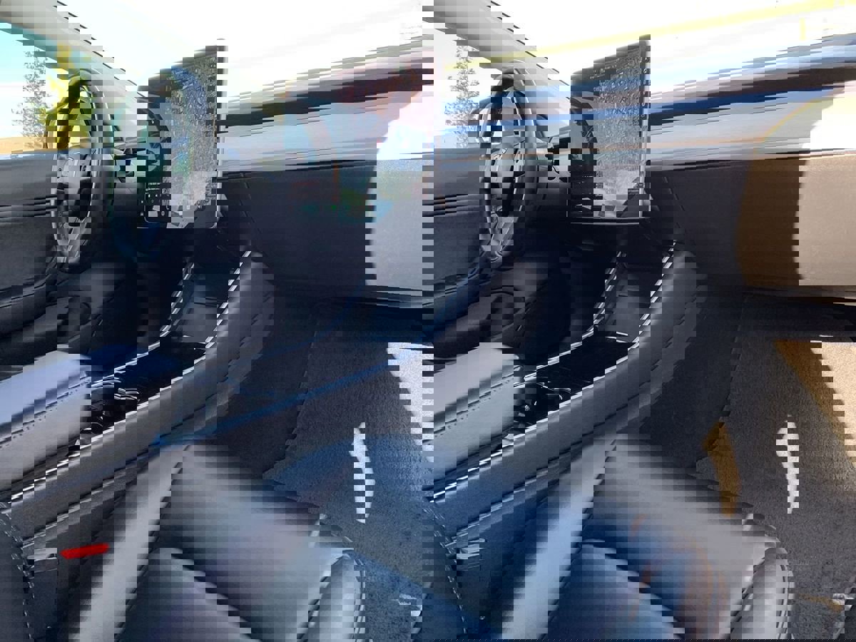 Used 2018 Tesla Model 3 Mid Range image 27