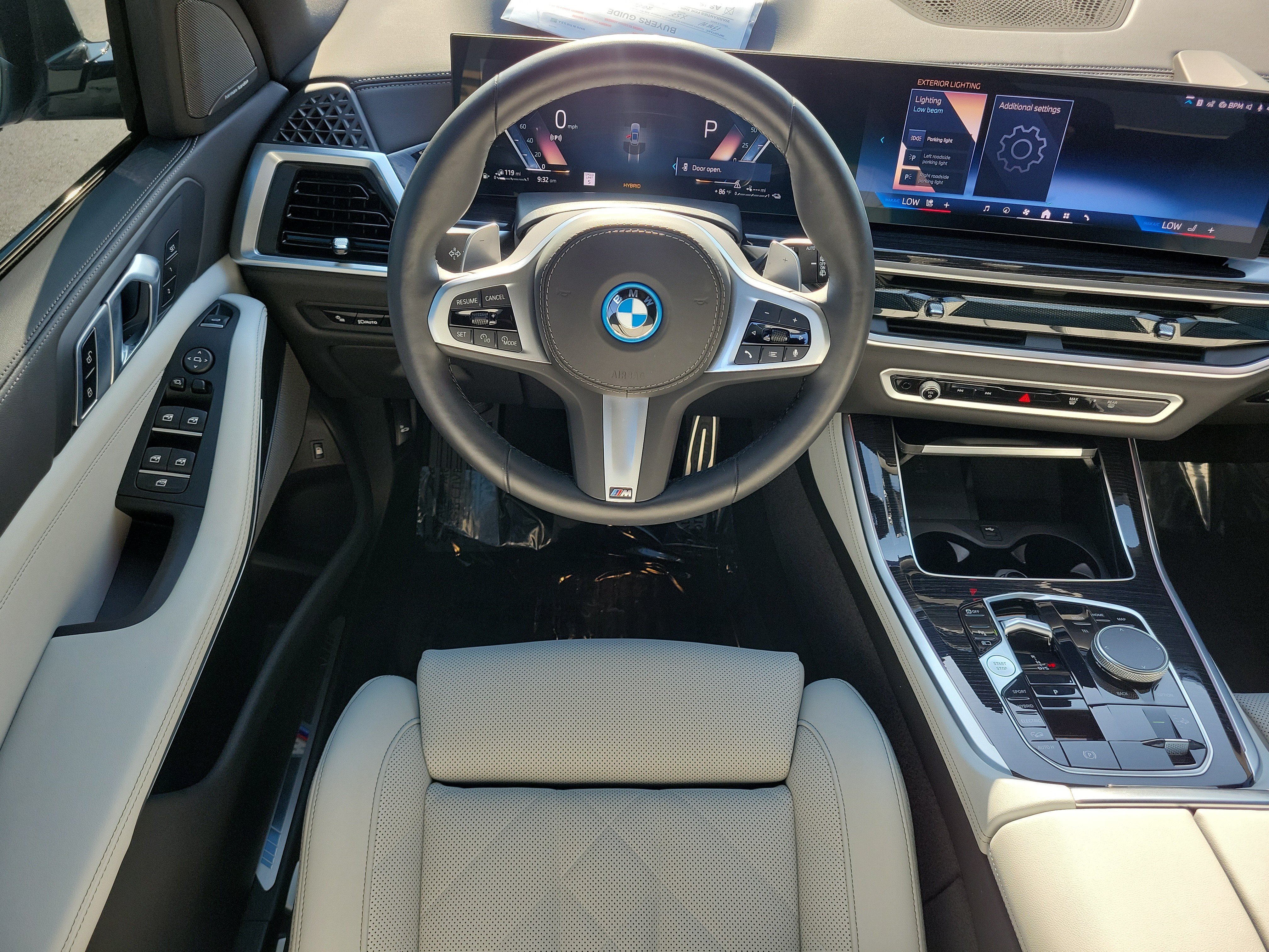 Used 2026 BMW X5 xDrive50e w/ M Sport Package AWD/4WD image 15