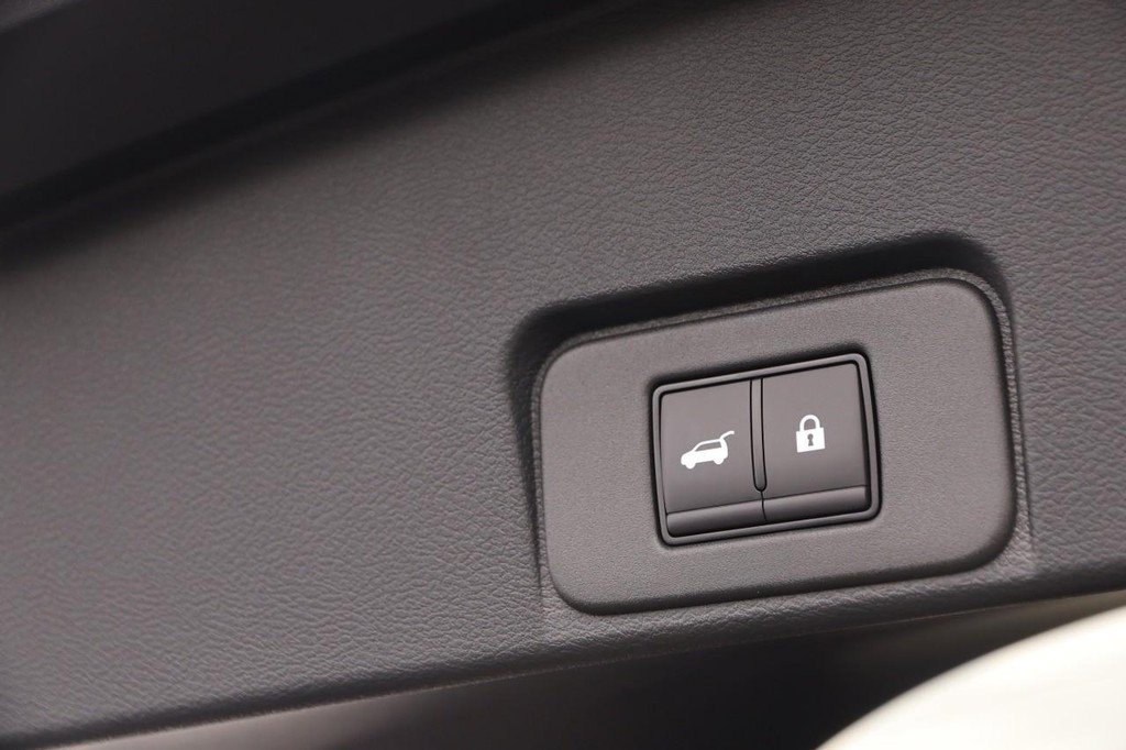 New 2026 Nissan Rogue Platinum AWD/4WD image 8