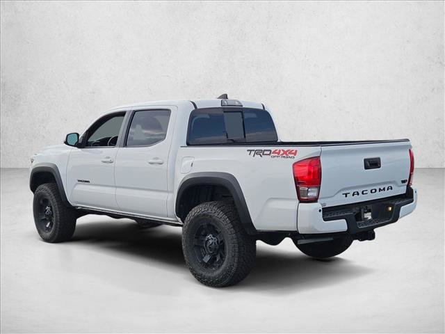 Used 2017 Toyota Tacoma TRD Off-Road AWD/4WD image 7