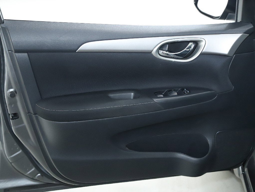 Used 2015 Nissan Sentra SV image 15