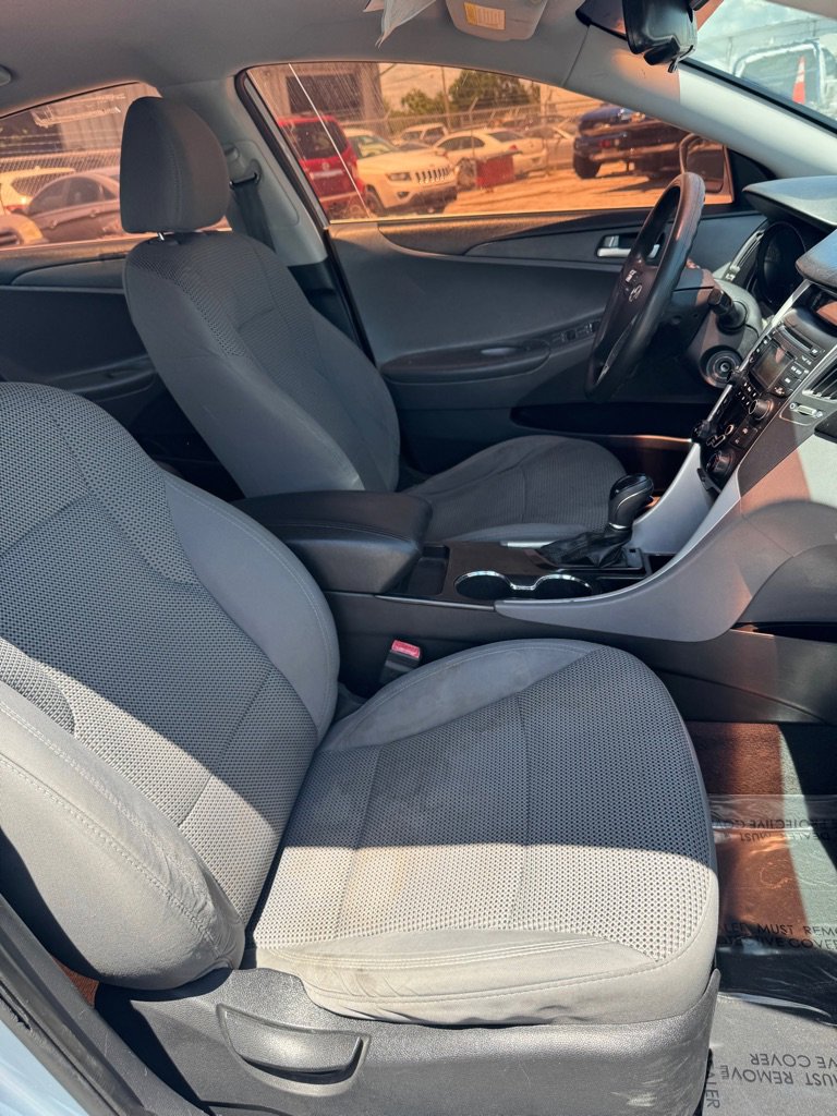 Used 2013 Hyundai Sonata GLS image 10