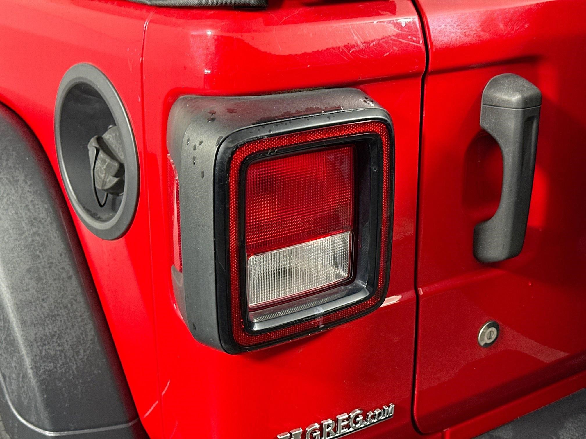 Used 2018 Jeep Wrangler Unlimited Sport S image 35