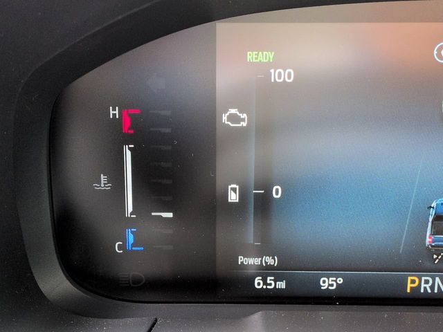 New 2026 Ford Maverick XLT w/ XLT Luxury Package FWD image 31