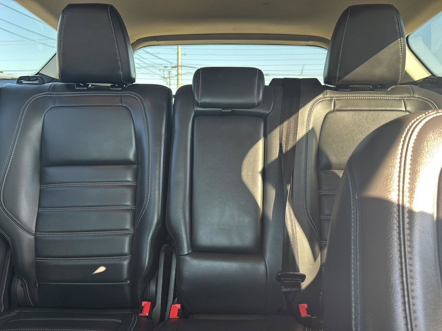 Used 2019 Ford Escape SEL image 17