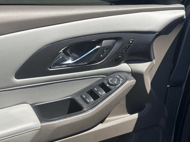 Used 2021 Chevrolet Traverse Premier image 28