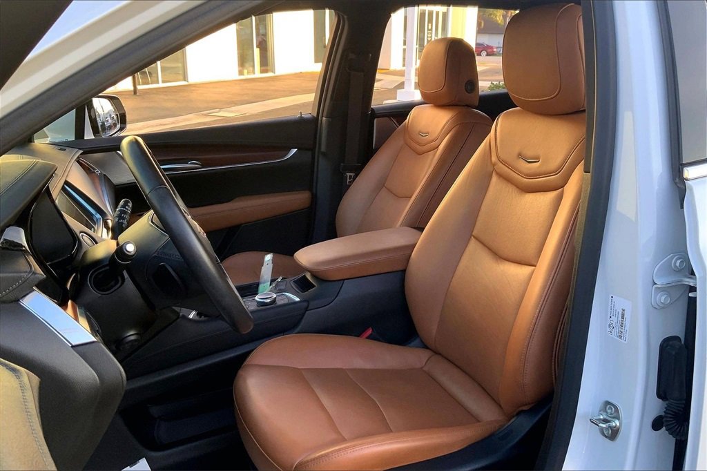 Certified 2024 Cadillac XT5 Premium Luxury image 10