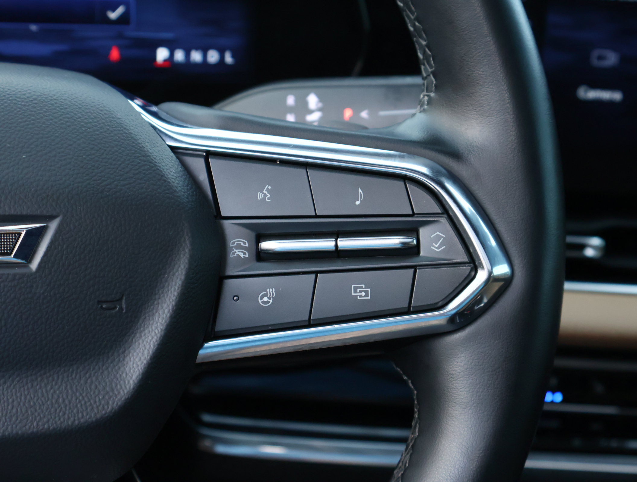Certified 2025 Chevrolet Equinox ACTIV w/ Safety and Technology Package FWD image 16