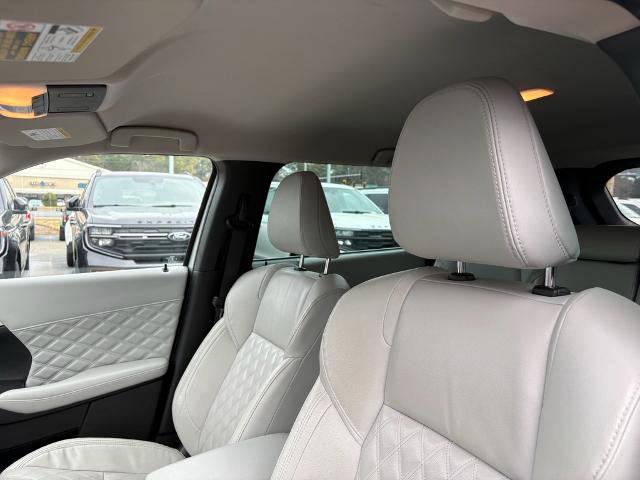 Used 2022 Mitsubishi Outlander SEL image 16