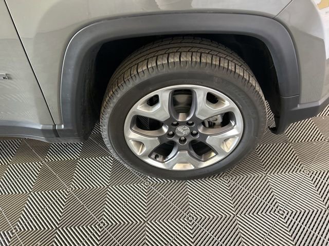 Used 2021 Jeep Compass Limited AWD/4WD image 38