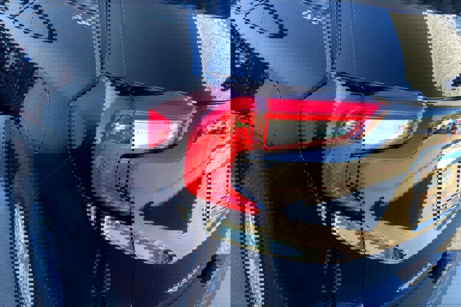 Used 2022 GMC Terrain SLE image 23