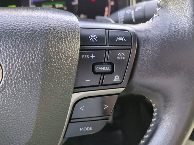 Used 2025 Toyota Camry SE image 23