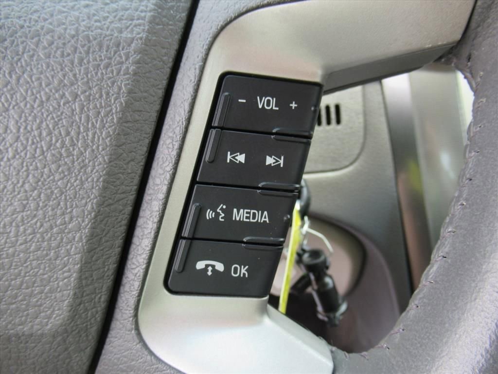 Used 2010 Ford Fusion SEL FWD image 25