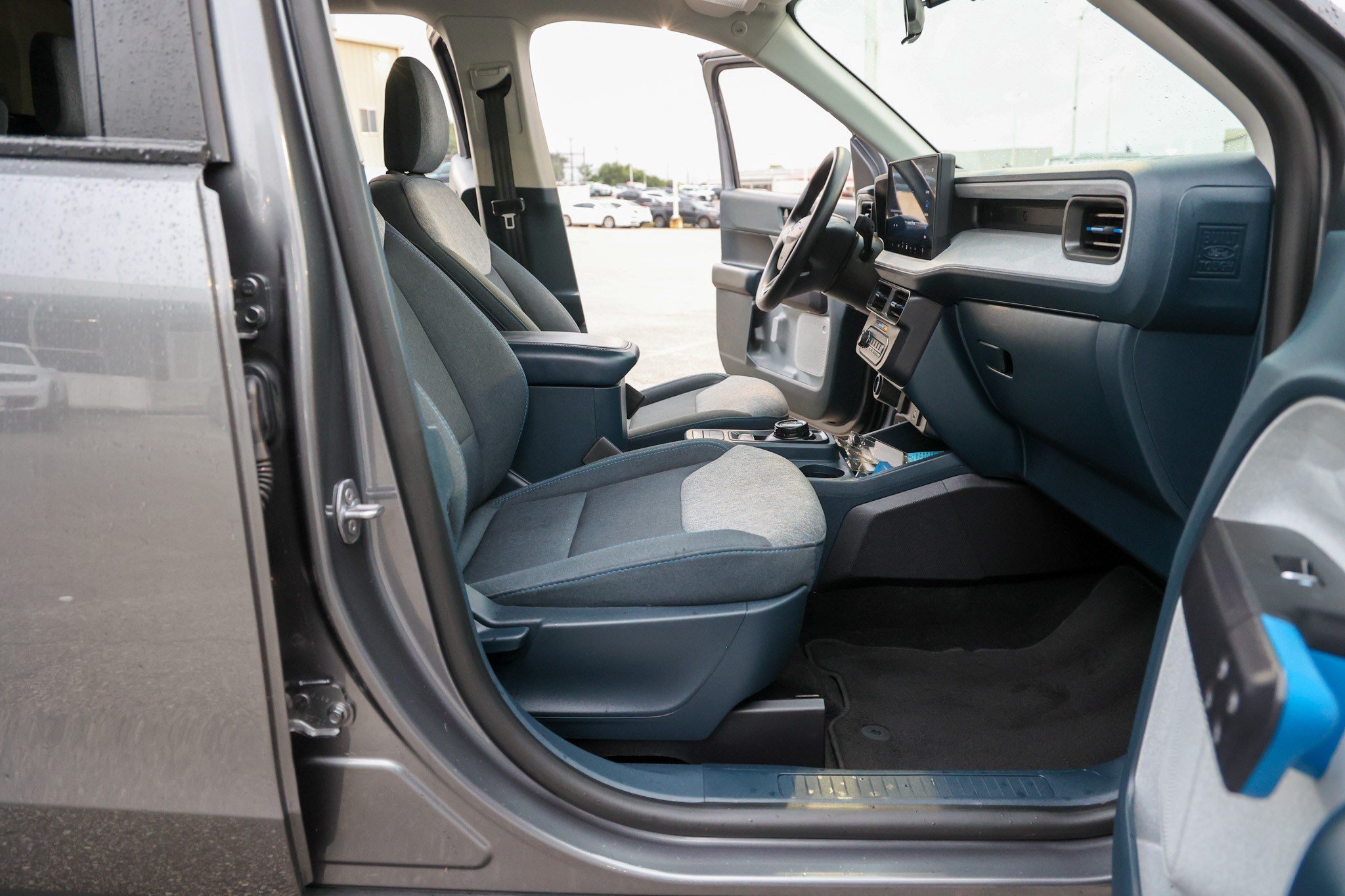 Used 2025 Ford Maverick XLT FWD image 40