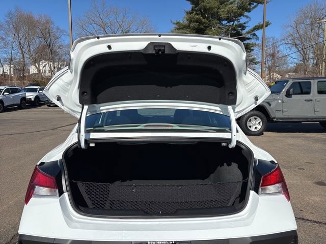 Certified 2025 Hyundai Elantra Sport image 29