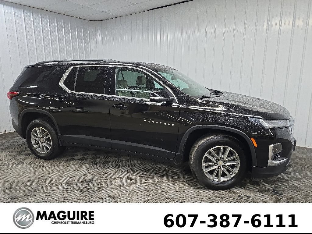 Used 2023 Chevrolet Traverse LT