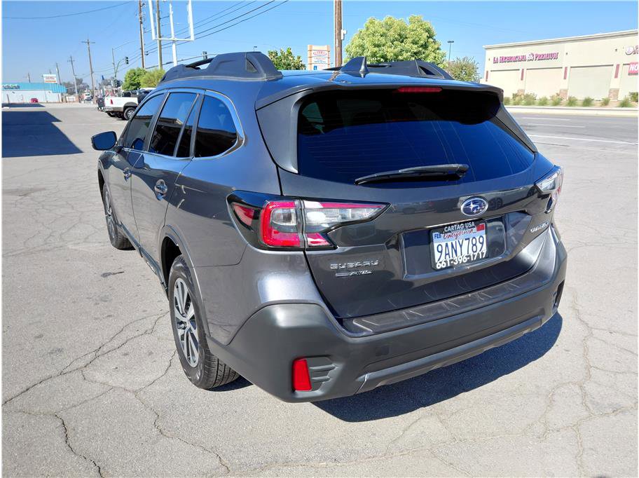 Used 2022 Subaru Outback Premium image 21